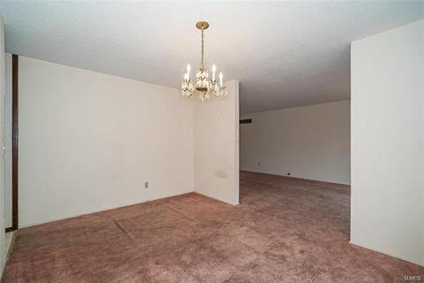 6 Balero Ct, Ballwin, MO 63011 photo 6