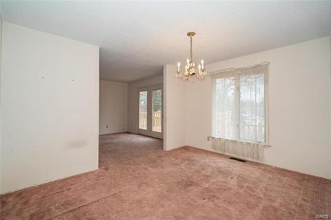 6 Balero Ct, Ballwin, MO 63011 photo 5