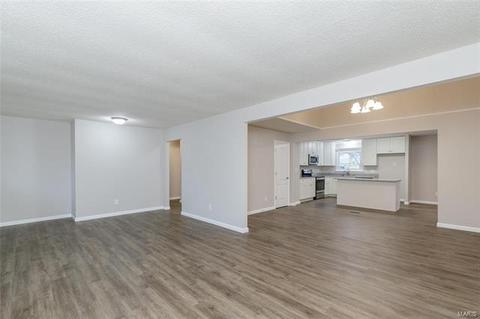 217 Cool Mdws, Ballwin, MO 63011 photo 6