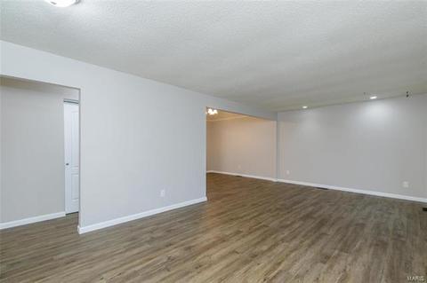 217 Cool Mdws, Ballwin, MO 63011 photo 8