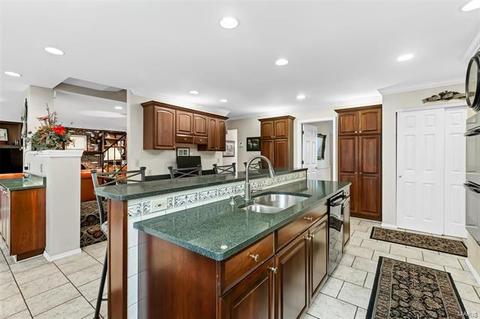831 Bergquist Dr, Ballwin, MO 63011 photo 20