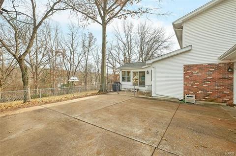 831 Bergquist Dr, Ballwin, MO 63011 photo 39