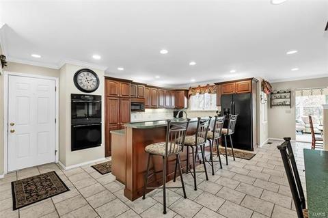 831 Bergquist Dr, Ballwin, MO 63011 photo 22