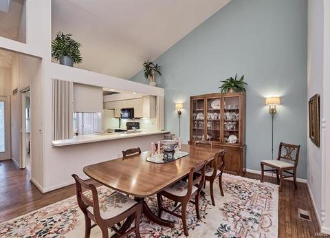 120 Baxter Heights Ct, Manchester, MO 63011 photo 9