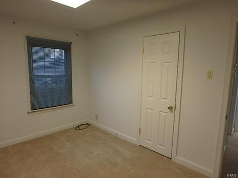 10124 Stephens Pl, Saint Ann, MO 63074 photo 25