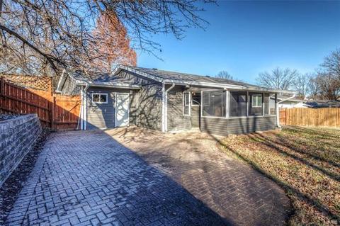 504 Arborwood, Ballwin, MO 63021 photo 32