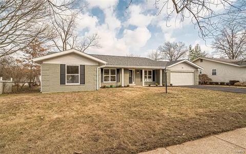 658 Tanglewilde Dr, Ballwin, MO 63011 photo 4