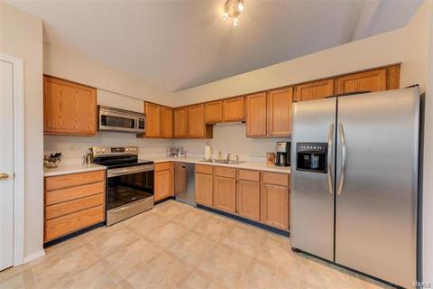 13 Doubletree Ct, Saint Charles, MO 63303 photo 11