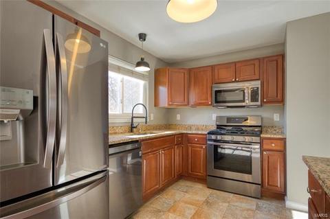 7 King Cir, O'fallon, MO 63366 photo 8