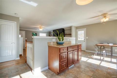 7 King Cir, O'fallon, MO 63366 photo 10