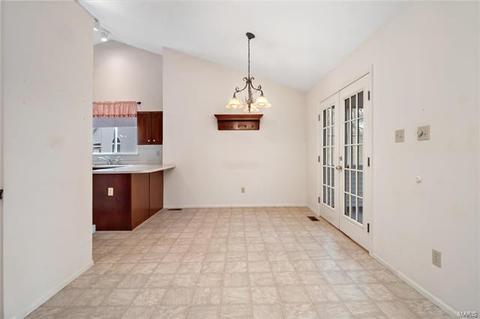 1753 Forest Trace Dr, O'fallon, MO 63368 photo 9