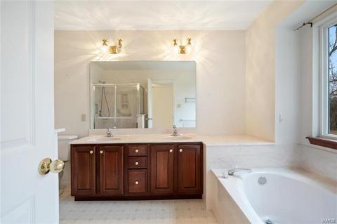 1753 Forest Trace Dr, O'fallon, MO 63368 photo 14