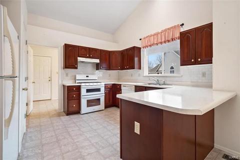 1753 Forest Trace Dr, O'fallon, MO 63368 photo 6