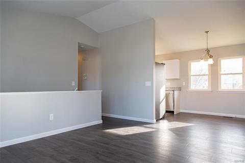 1338 War Bonnet Dr, O'fallon, MO 63366 photo 4