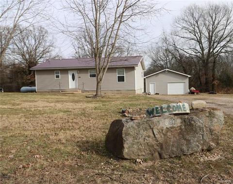 687 N Railroad, Bourbon, MO 65441 photo 1