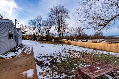 209 Heyden Dr, Eureka, MO 63025 photo 12