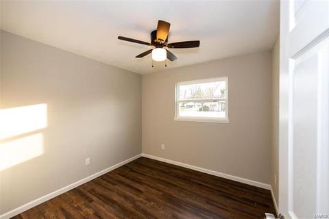209 Heyden Dr, Eureka, MO 63025 photo 17