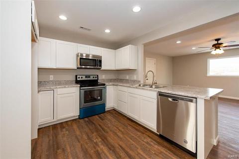 209 Heyden Dr, Eureka, MO 63025 photo 4