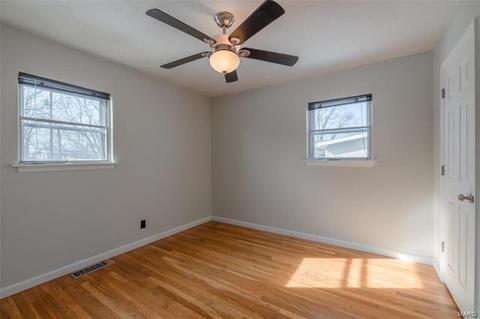 221 View Point Ln, Lake Saint Louis, MO 63367 photo 8