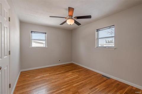 221 View Point Ln, Lake Saint Louis, MO 63367 photo 6