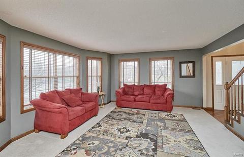 5200 Roanoke Dr, Weldon Spring, MO 63304 photo 17
