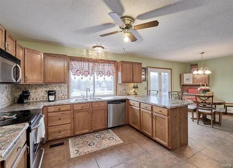 5200 Roanoke Dr, Weldon Spring, MO 63304 photo 29