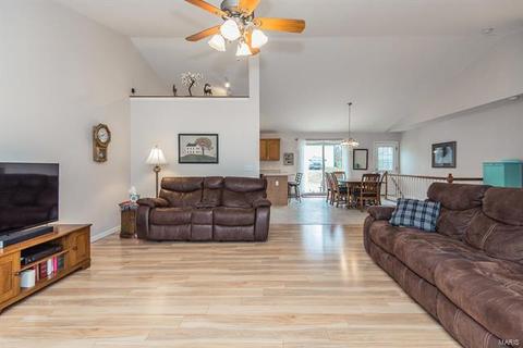 59 Plackemeier Dr, O'fallon, MO 63366 photo 5