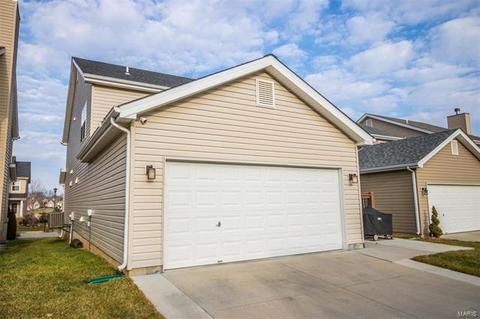 1311 Commons Cir, Saint Charles, MO 63304 photo 72