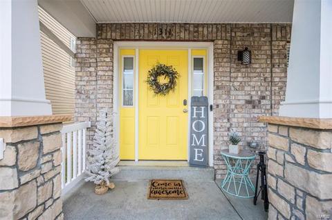 1311 Commons Cir, Saint Charles, MO 63304 photo 3