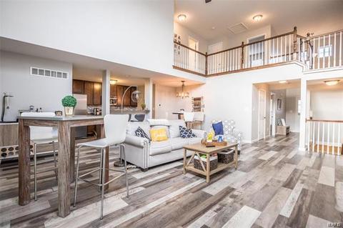 1311 Commons Cir, Saint Charles, MO 63304 photo 9