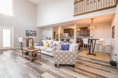 1311 Commons Cir, Saint Charles, MO 63304 photo 8