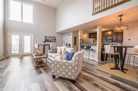 1311 Commons Cir, Saint Charles, MO 63304 photo 7