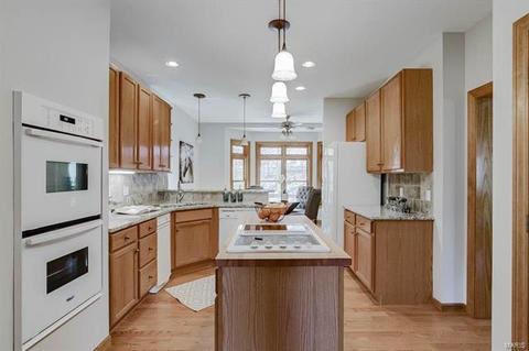 1427 Pine Ridge Estates Ct, Wildwood, MO 63021 photo 13