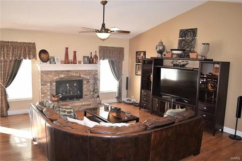 1738 Highgrove Dr, O'fallon, MO 63366 photo 7