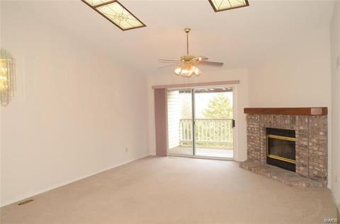 816 Woodside Trails Dr, Ballwin, MO 63021 photo 3