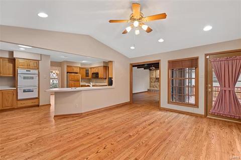 11152 Apache Trl, Saint Louis, MO 63146 photo 11