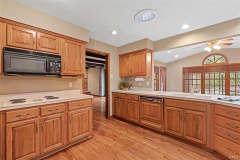 11152 Apache Trl, Saint Louis, MO 63146 photo 16