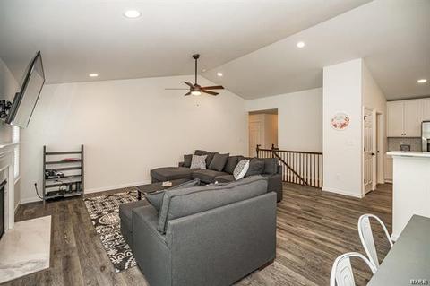 153 Keystone Ridge Dr, O'fallon, MO 63366 photo 9