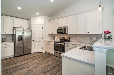 153 Keystone Ridge Dr, O'fallon, MO 63366 photo 14