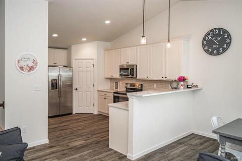 153 Keystone Ridge Dr, O'fallon, MO 63366 photo 8