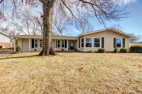 588 Fieldstone Ln, Ballwin, MO 63011 photo 1