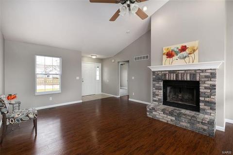 10 Red Cedar Parc Ct, O'fallon, MO 63368 photo 3