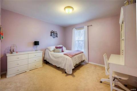 817 Castle Ridge Ct, Ballwin, MO 63021 photo 21