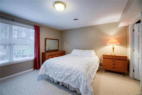 817 Castle Ridge Ct, Ballwin, MO 63021 photo 27