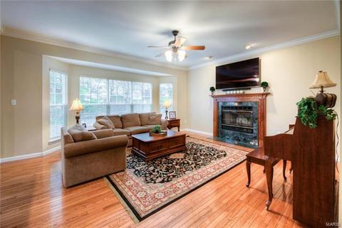 817 Castle Ridge Ct, Ballwin, MO 63021 photo 7
