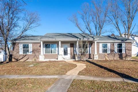 2 Wildway Cir, Manchester, MO 63021 photo 1