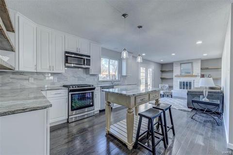 2 Wildway Cir, Manchester, MO 63021 photo 3