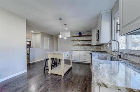 2 Wildway Cir, Manchester, MO 63021 photo 7