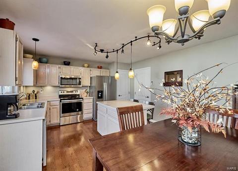 105 Royallbrook Ln, O'fallon, MO 63368 photo 16