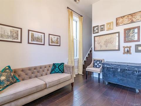 2704 S Compton, Saint Louis, MO 63118 photo 15